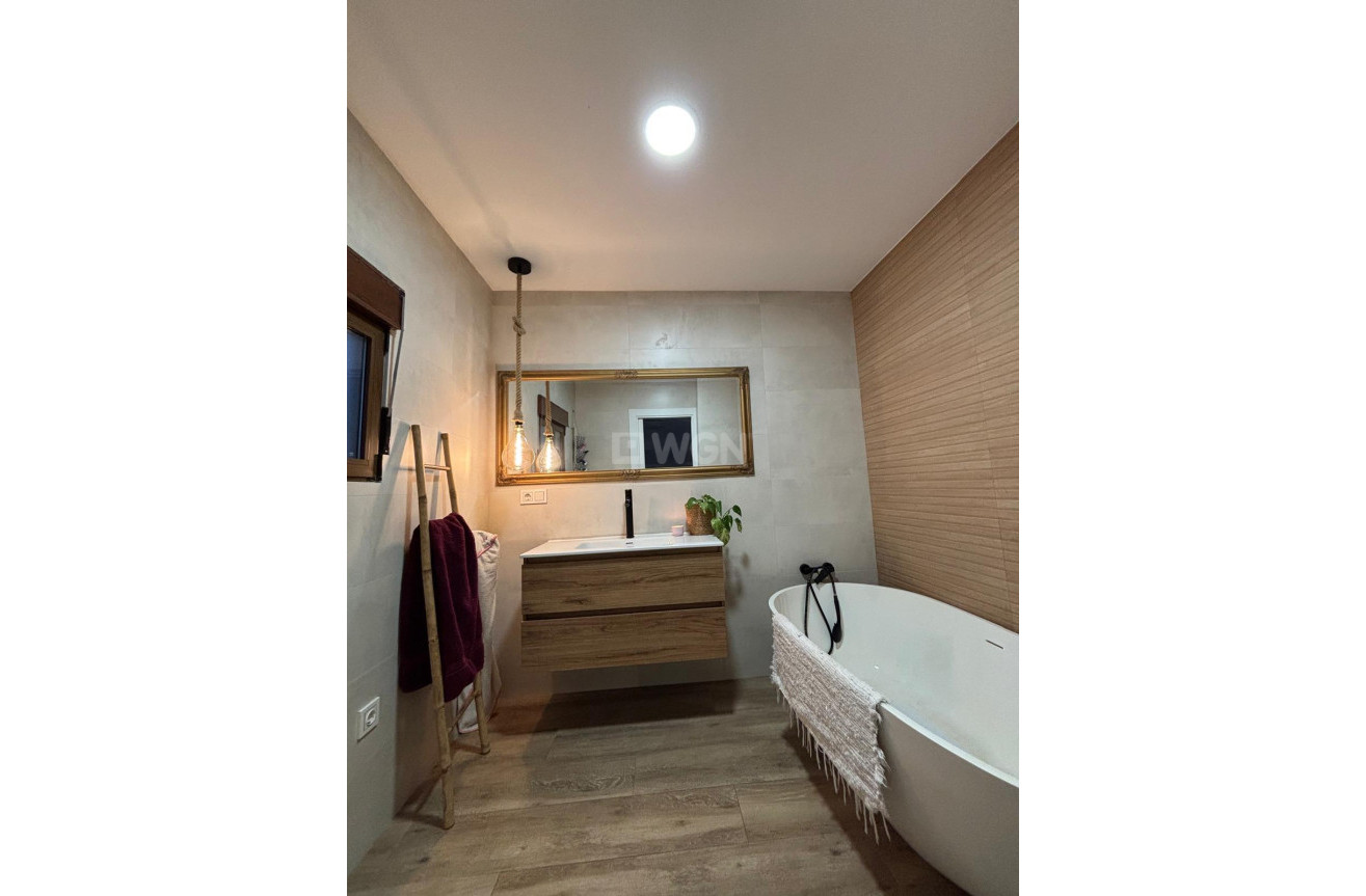 Odsprzedaż - Mieszkanie w bloku - Almoradí - Centro Urbano 2