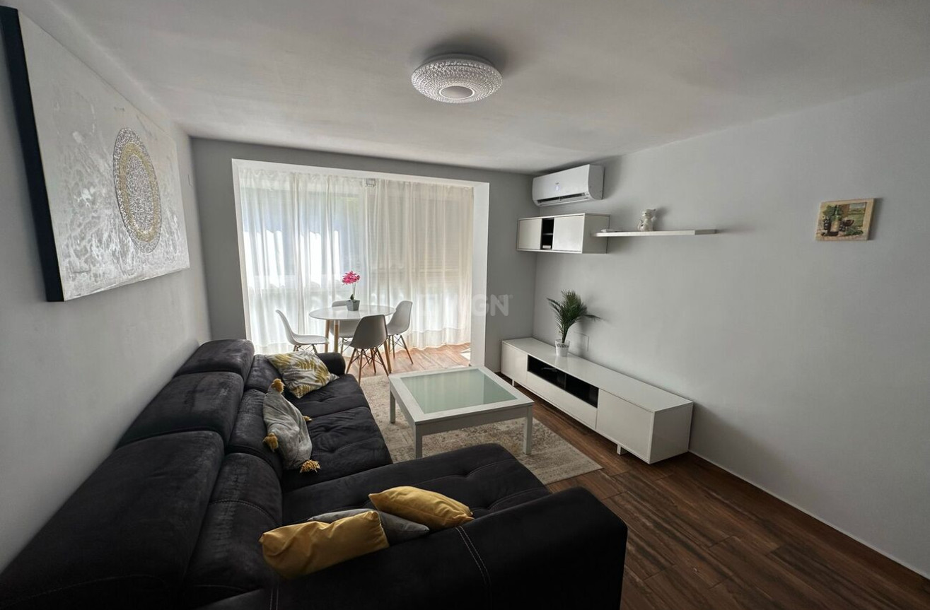 Odsprzedaż - Mieszkanie w bloku - Alicante - Pla Del Bon Repos