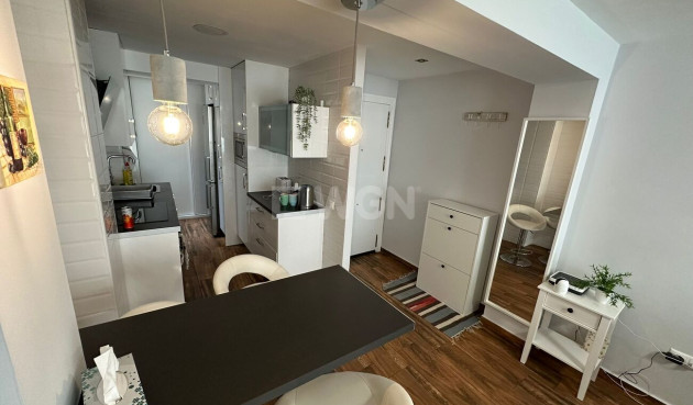 Odsprzedaż - Mieszkanie w bloku - Alicante - Pla Del Bon Repos