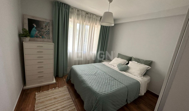 Odsprzedaż - Mieszkanie w bloku - Alicante - Pla Del Bon Repos