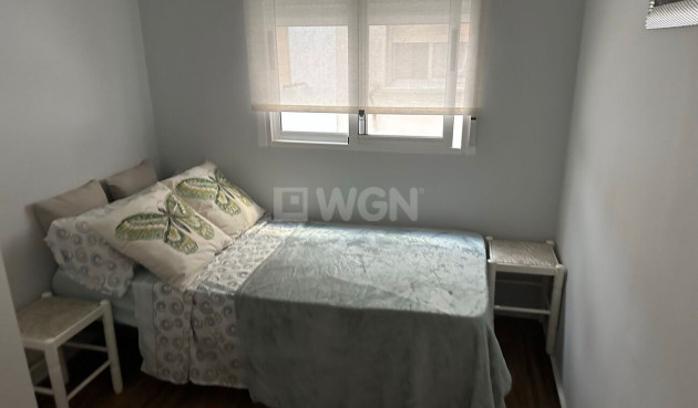 Odsprzedaż - Mieszkanie w bloku - Alicante - Pla Del Bon Repos