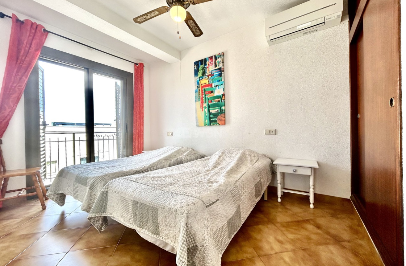 Odsprzedaż - Mieszkanie w bloku - Cabo Roig - Costa Blanca