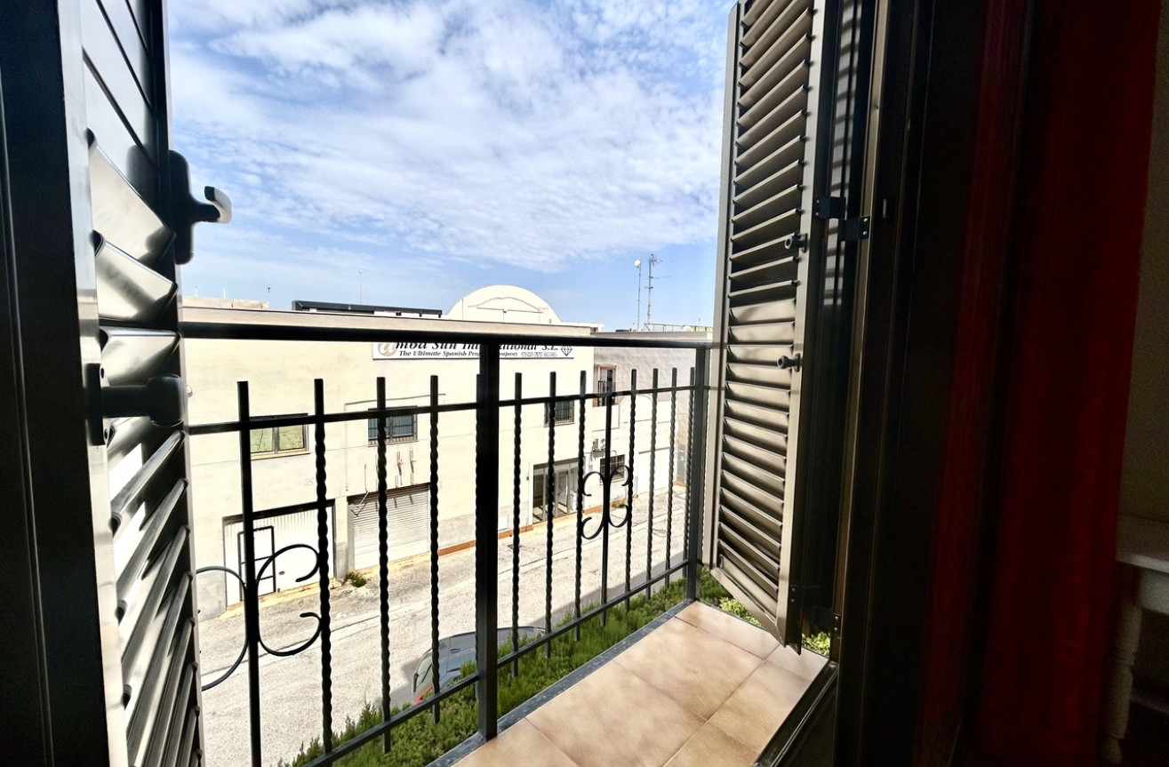 Odsprzedaż - Mieszkanie w bloku - Cabo Roig - Costa Blanca