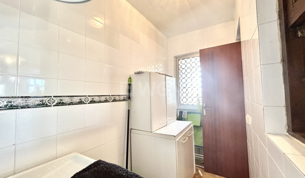 Odsprzedaż - Mieszkanie w bloku - Cabo Roig - Costa Blanca