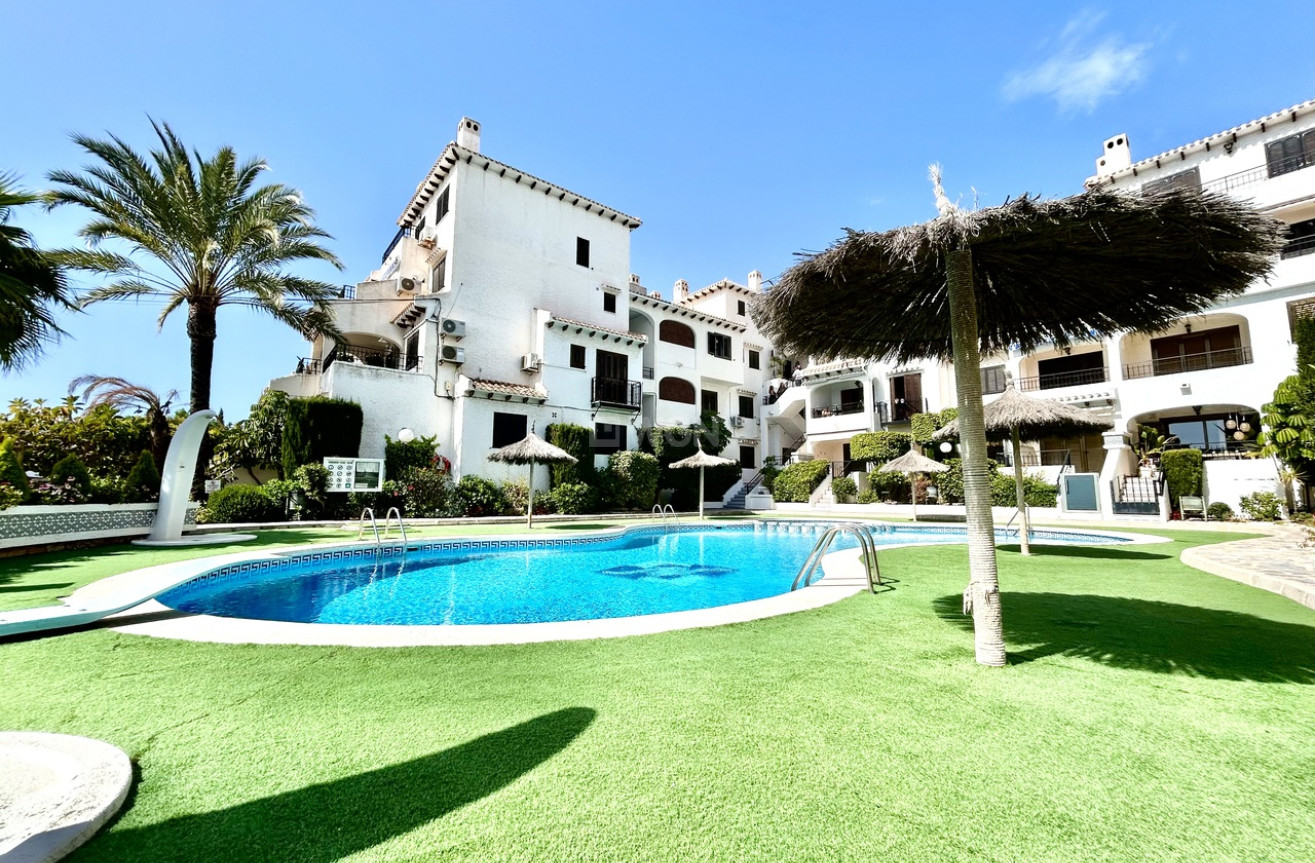 Odsprzedaż - Mieszkanie w bloku - Cabo Roig - Costa Blanca