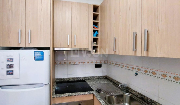 Odsprzedaż - Mieszkanie w bloku - Orihuela Costa - Costa Blanca