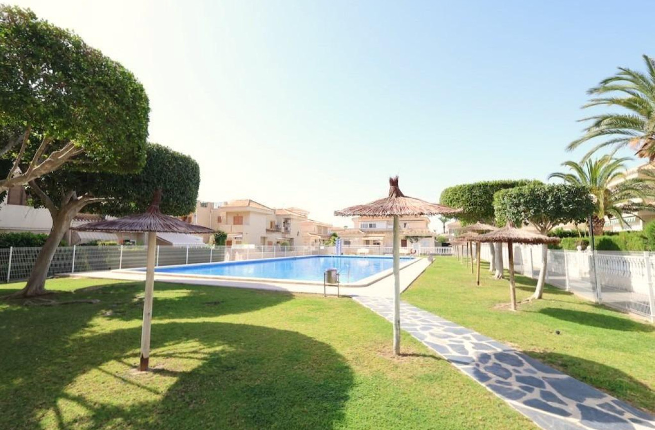 Odsprzedaż - Mieszkanie w bloku - Orihuela Costa - Costa Blanca