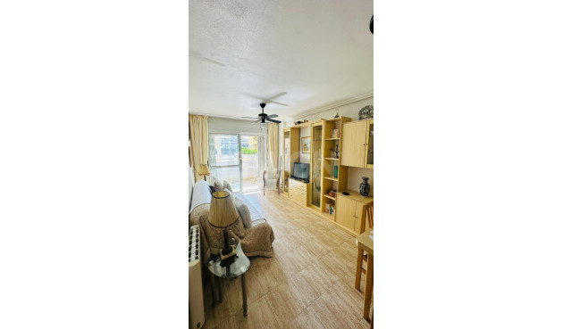 Odsprzedaż - Mieszkanie w bloku - Torrevieja - Costa Blanca