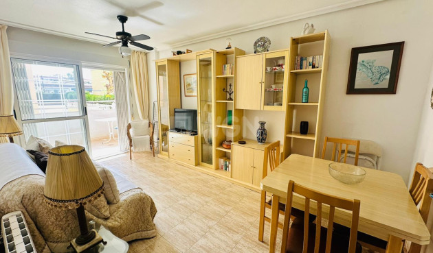 Odsprzedaż - Mieszkanie w bloku - Torrevieja - Costa Blanca