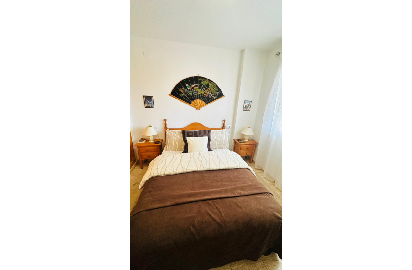 Odsprzedaż - Mieszkanie w bloku - Torrevieja - Costa Blanca