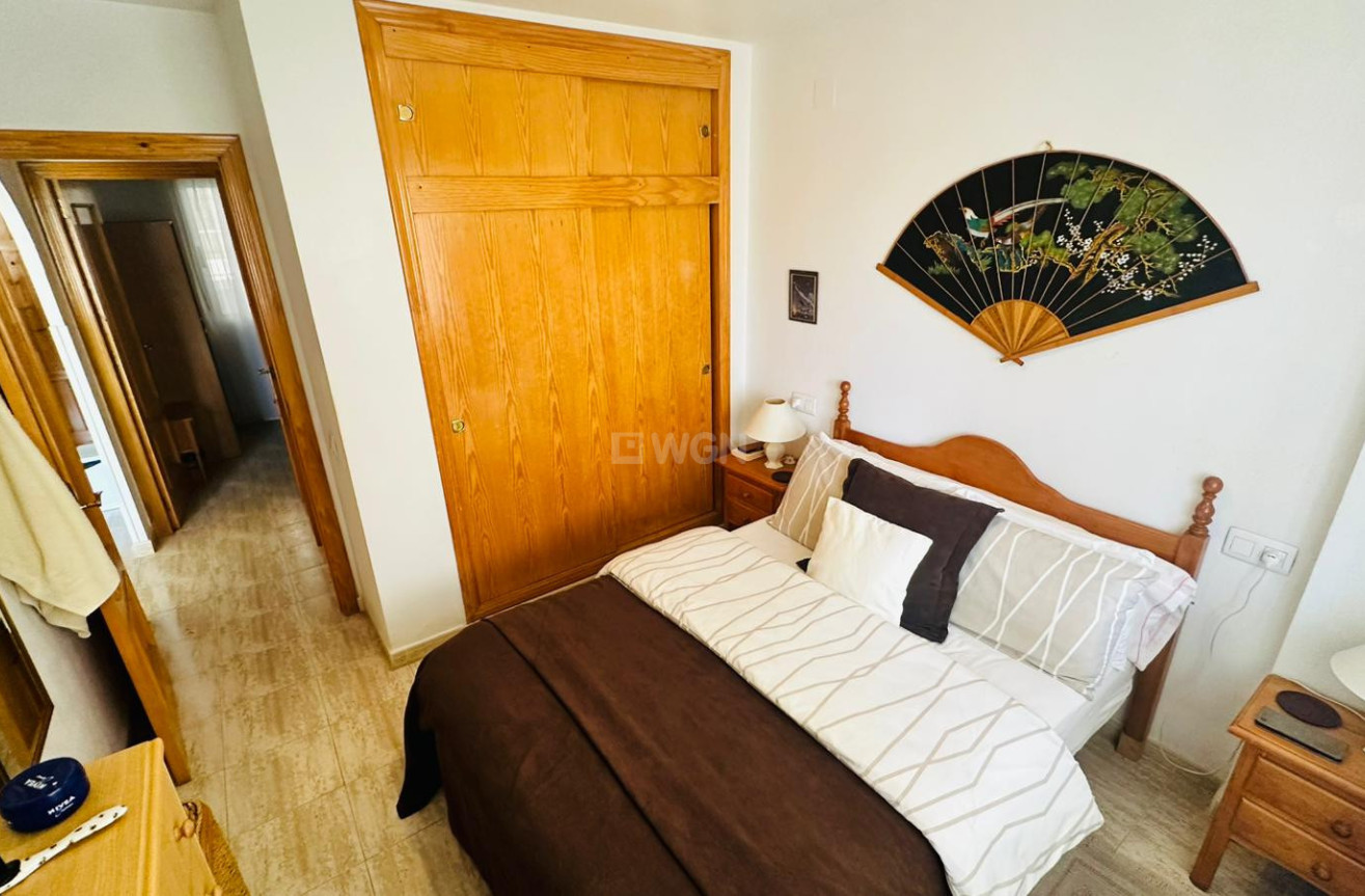 Odsprzedaż - Mieszkanie w bloku - Torrevieja - Costa Blanca