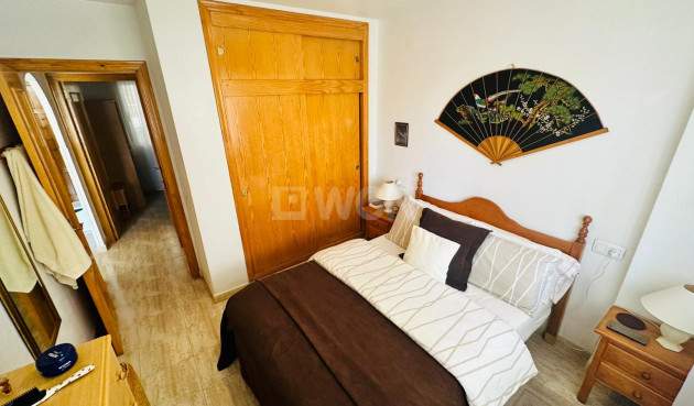 Odsprzedaż - Mieszkanie w bloku - Torrevieja - Costa Blanca