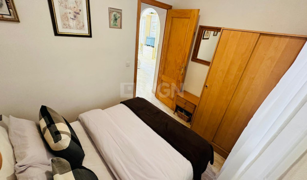 Odsprzedaż - Mieszkanie w bloku - Torrevieja - Costa Blanca