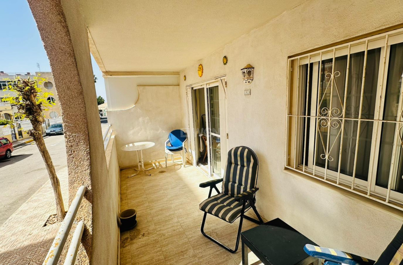 Odsprzedaż - Mieszkanie w bloku - Torrevieja - Costa Blanca