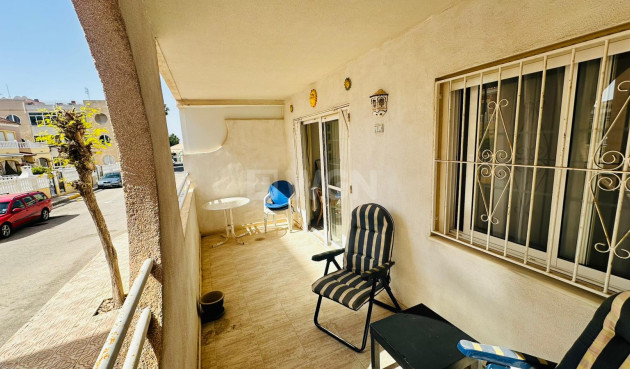 Odsprzedaż - Mieszkanie w bloku - Torrevieja - Costa Blanca