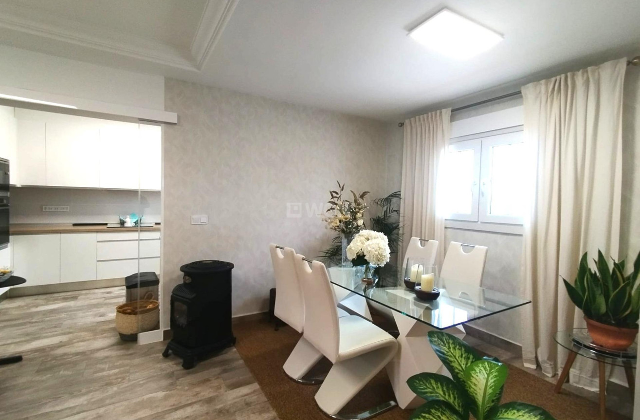 Odsprzedaż - Villa - San Miguel de Salinas - Inland