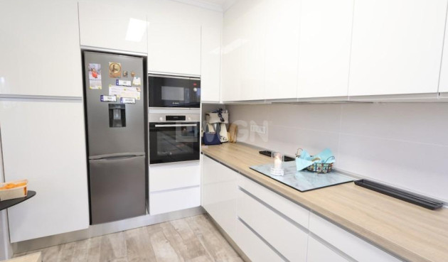 Odsprzedaż - Villa - San Miguel de Salinas - Inland