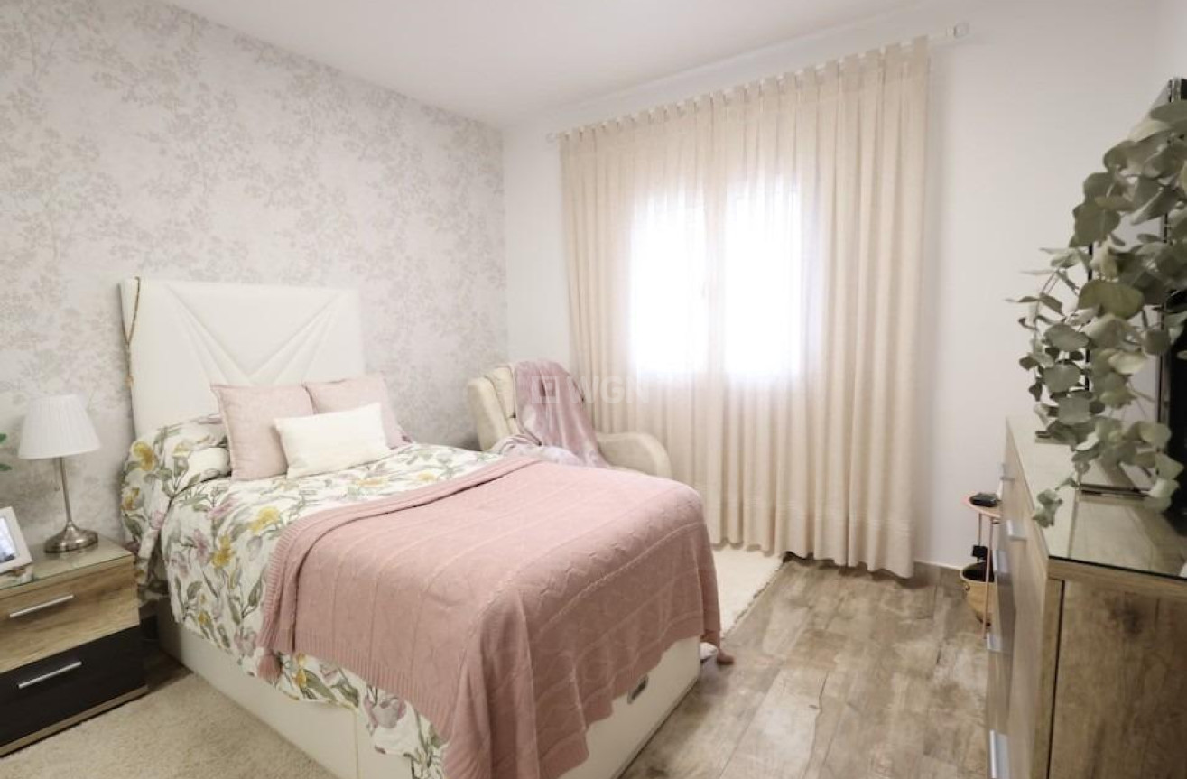 Odsprzedaż - Villa - San Miguel de Salinas - Inland