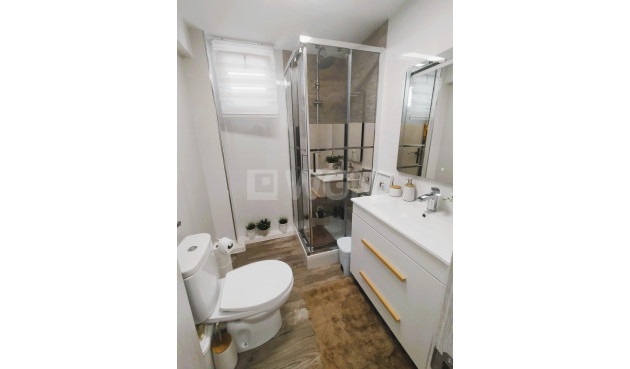 Odsprzedaż - Villa - San Miguel de Salinas - Inland