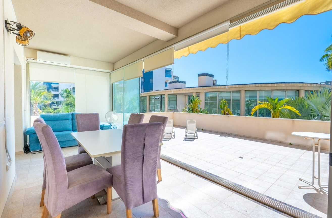 Odsprzedaż - Mieszkanie w bloku - Orihuela Costa - Los Dolses