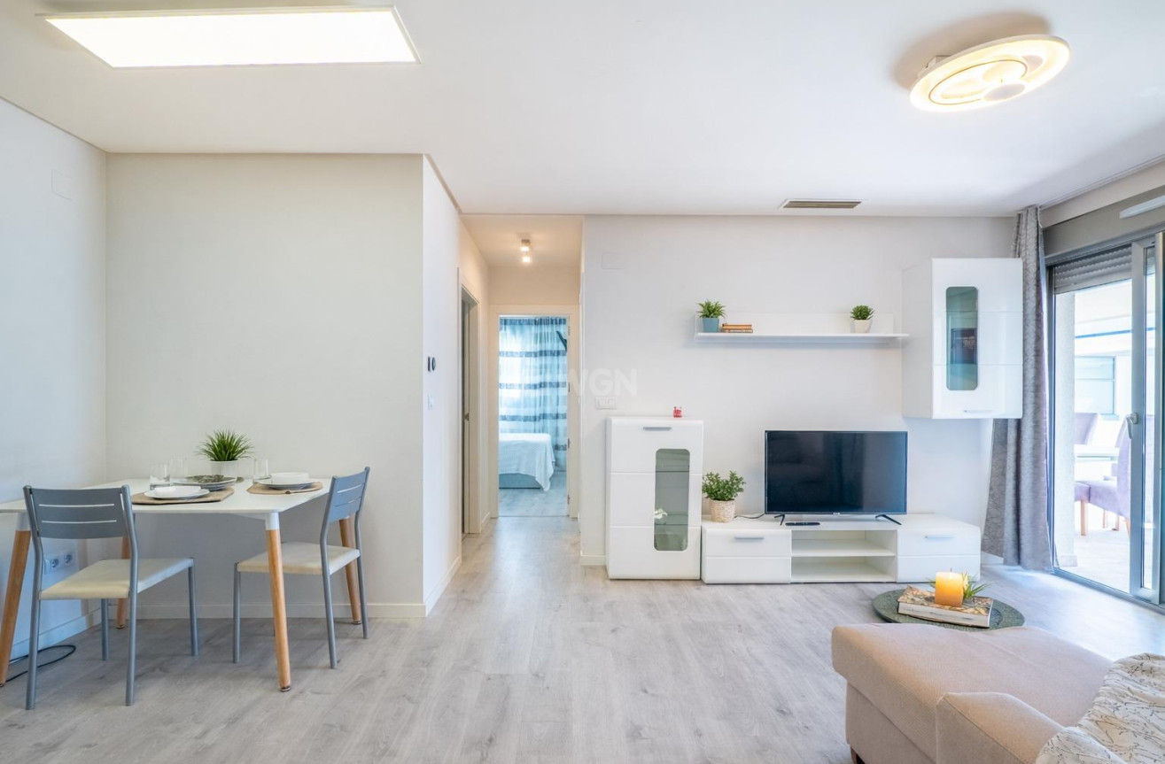 Odsprzedaż - Mieszkanie w bloku - Orihuela Costa - Los Dolses