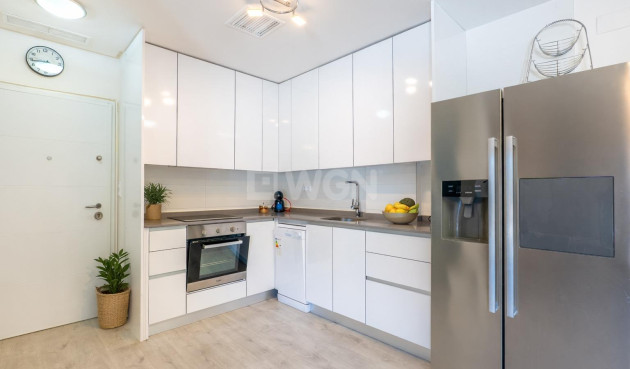 Odsprzedaż - Mieszkanie w bloku - Orihuela Costa - Los Dolses