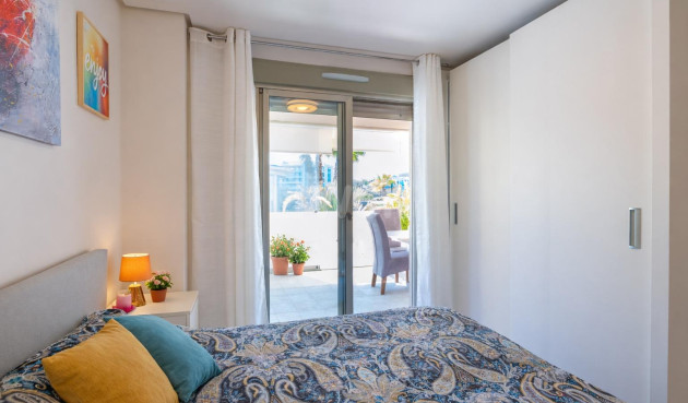 Odsprzedaż - Mieszkanie w bloku - Orihuela Costa - Los Dolses