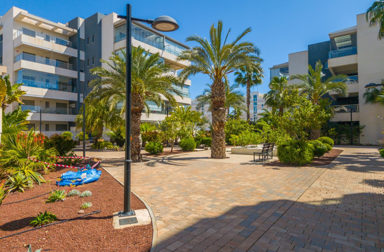 Odsprzedaż - Mieszkanie w bloku - Orihuela Costa - Los Dolses