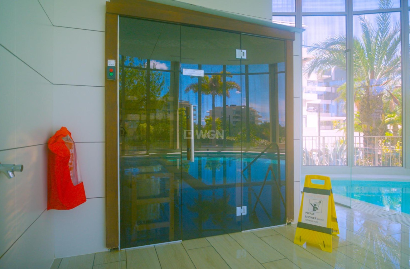 Odsprzedaż - Mieszkanie w bloku - Orihuela Costa - Los Dolses