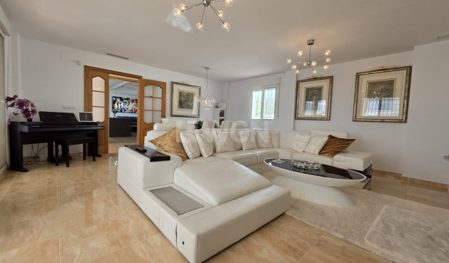 Odsprzedaż - Villa - Pinoso - Inland