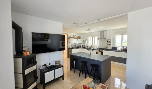 Odsprzedaż - Villa - Pinoso - Inland