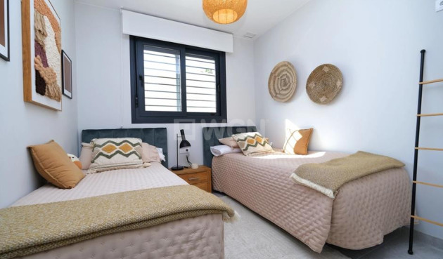 Odsprzedaż - Mieszkanie w bloku - Villamartin - Costa Blanca