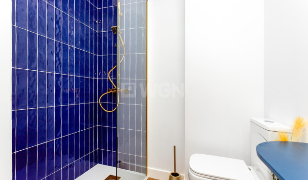 Odsprzedaż - Mieszkanie w bloku - Torrevieja - Centro