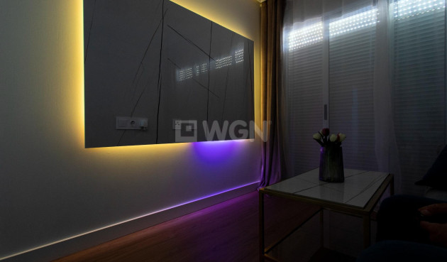 Odsprzedaż - Mieszkanie w bloku - Torrevieja - Centro