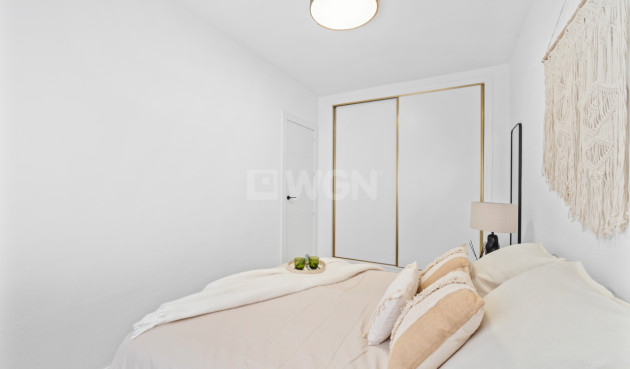 Odsprzedaż - Kamienica - Villamartin - Costa Blanca