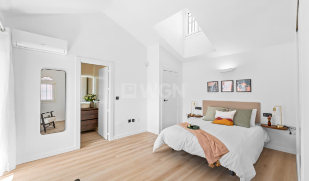 Odsprzedaż - Kamienica - Villamartin - Costa Blanca