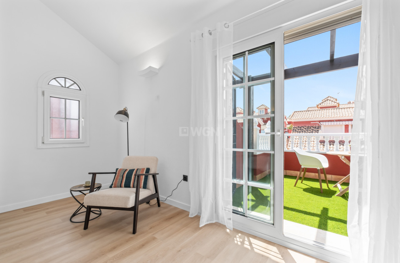 Odsprzedaż - Kamienica - Villamartin - Costa Blanca