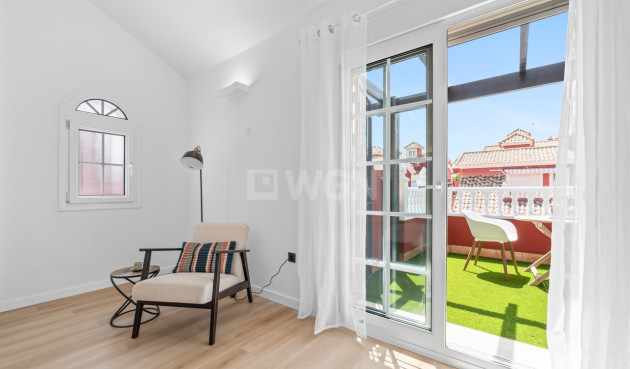 Odsprzedaż - Kamienica - Villamartin - Costa Blanca