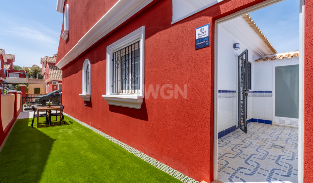 Odsprzedaż - Kamienica - Villamartin - Costa Blanca