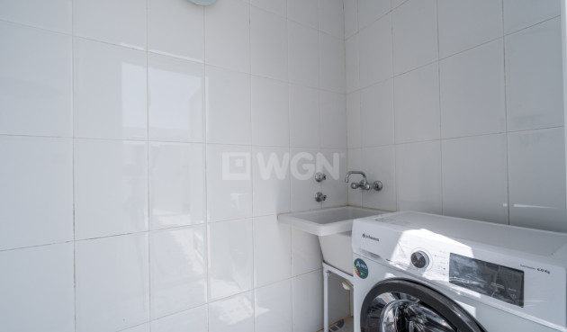 Odsprzedaż - Kamienica - Villamartin - Costa Blanca