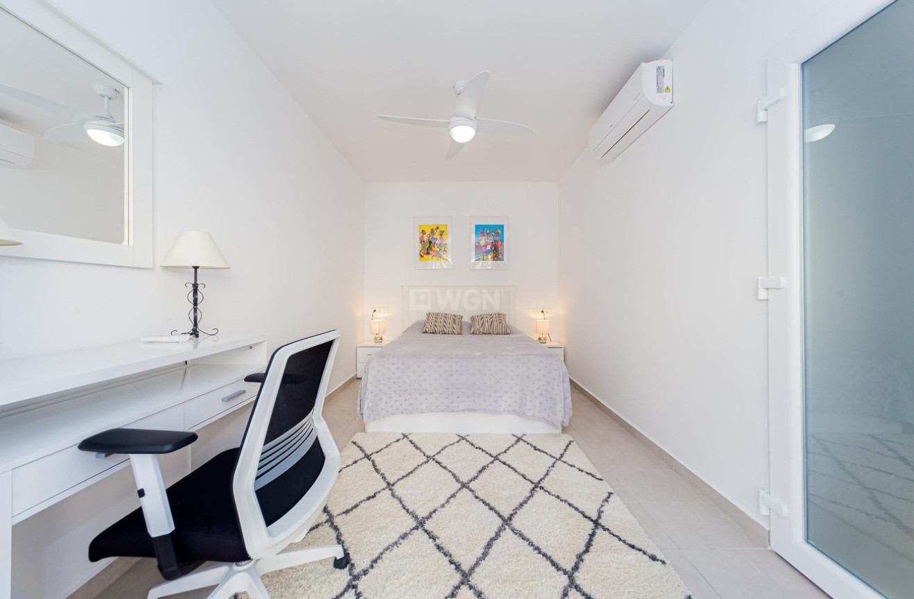 Resale - Duplex - Dehesa de Campoamor - Costa Blanca