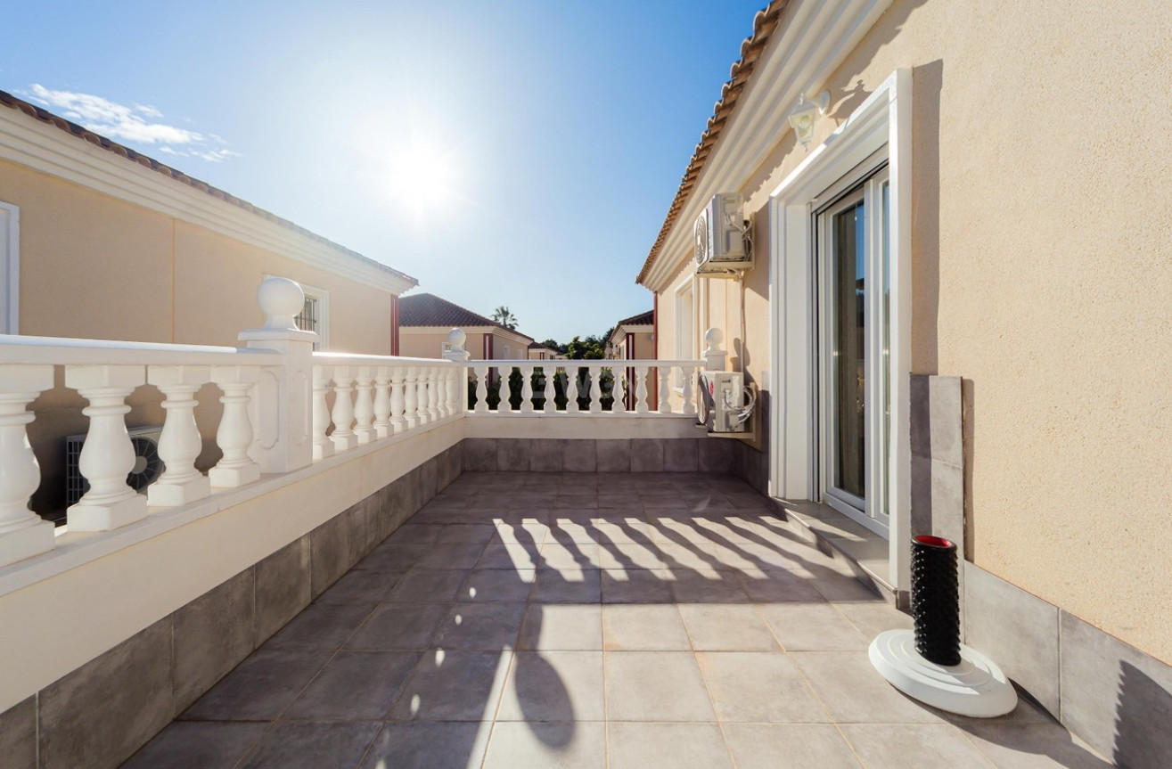 Resale - Duplex - Dehesa de Campoamor - Costa Blanca