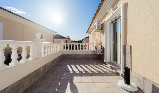 Resale - Duplex - Dehesa de Campoamor - Costa Blanca