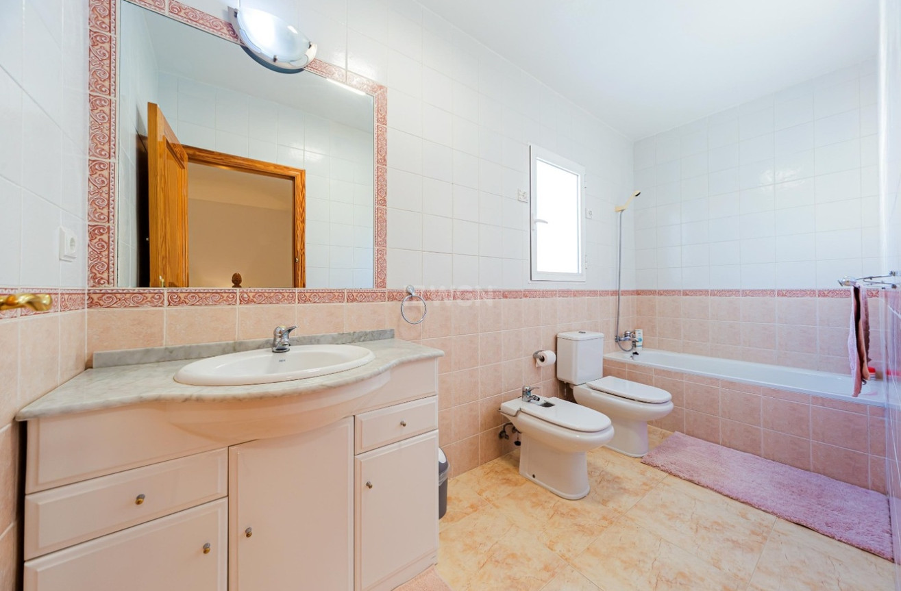 Resale - Duplex - Dehesa de Campoamor - Costa Blanca