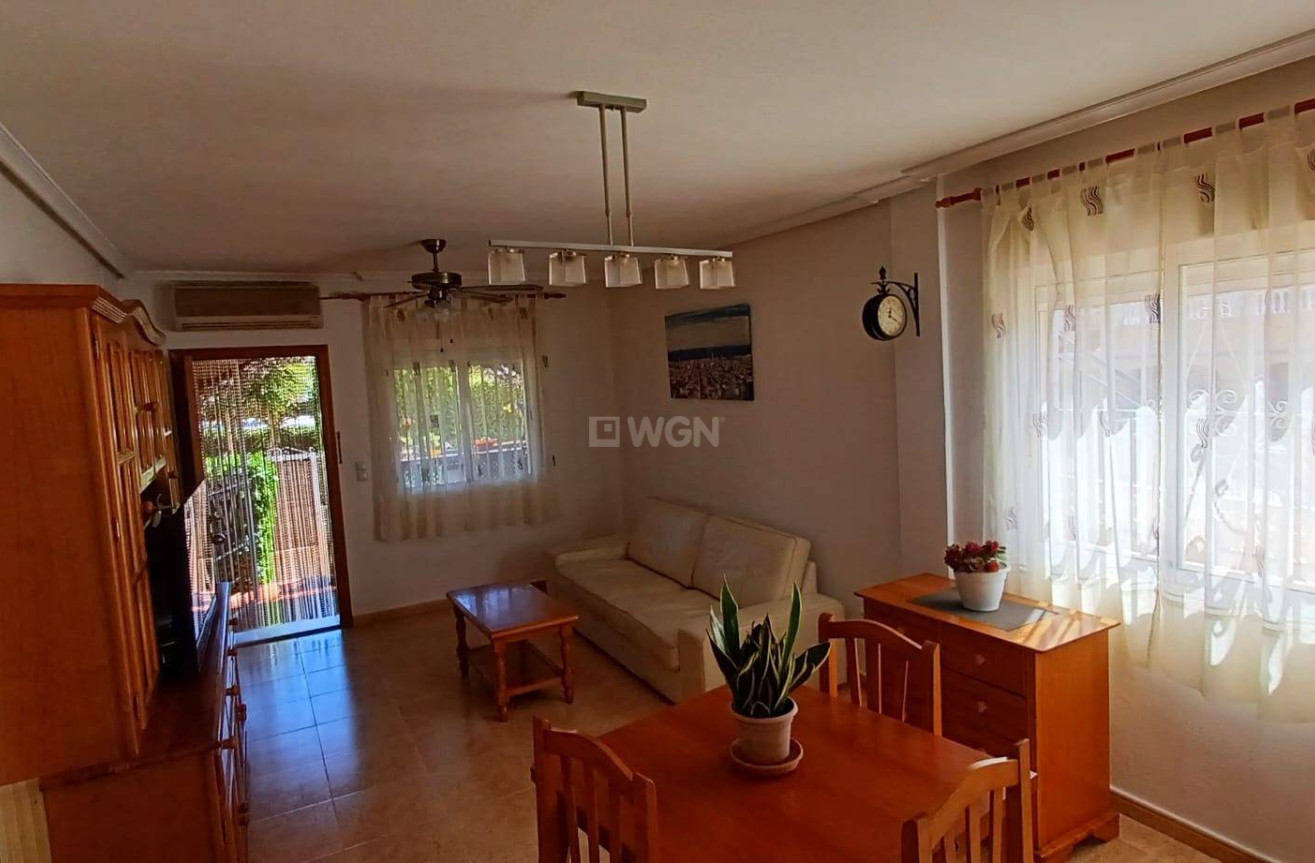 Odsprzedaż - Bungalow - Orihuela Costa - Los Almendros-la Florida