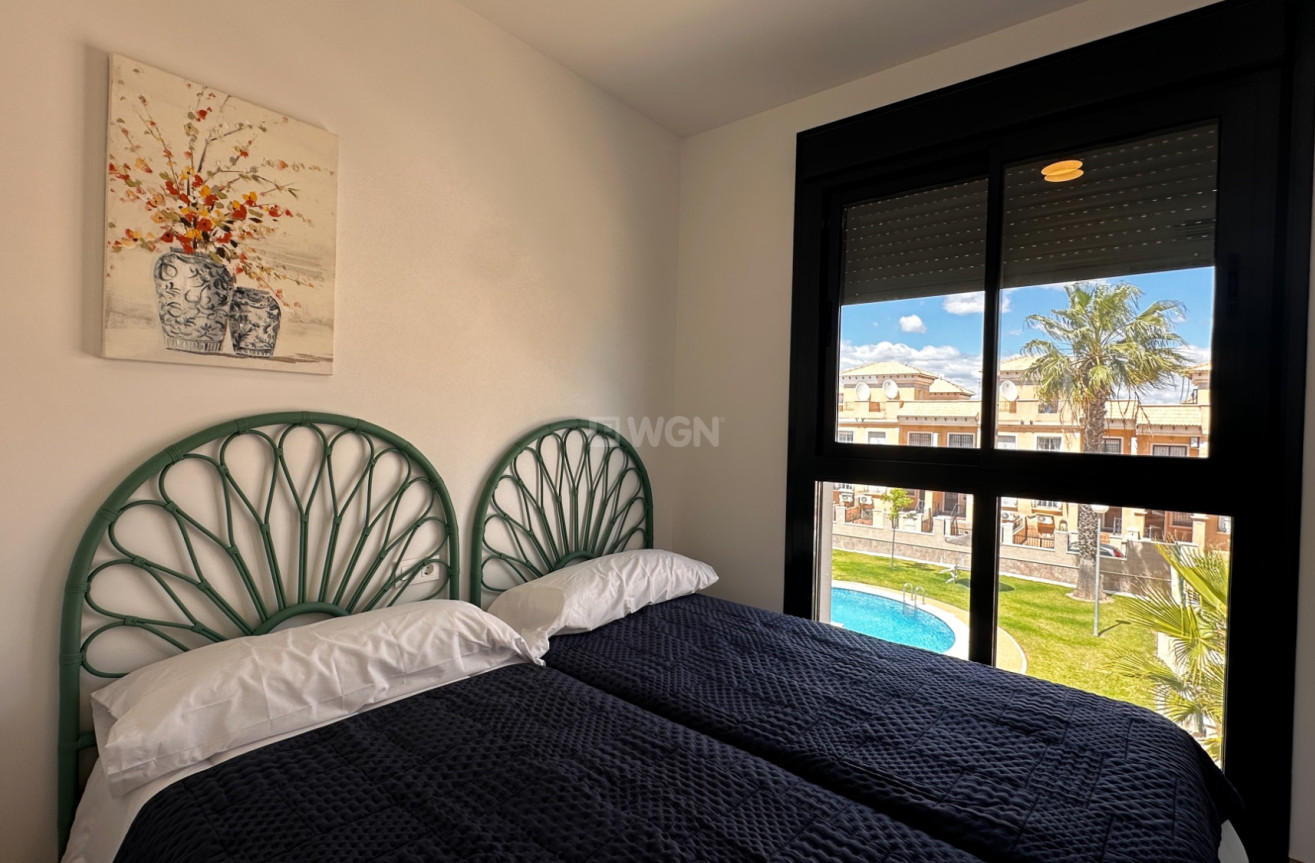 Odsprzedaż - Mieszkanie w bloku - Orihuela Costa - Costa Blanca