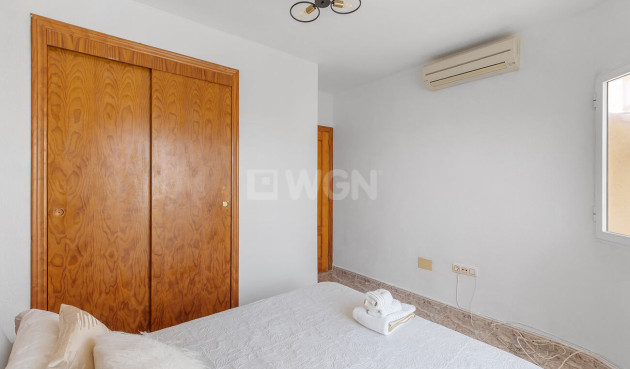 Odsprzedaż - Villa - Orihuela Costa - Villamartín