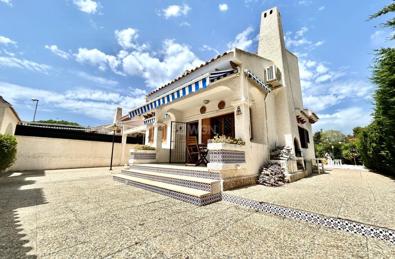 Resale - Villa - La Zenia - Costa Blanca