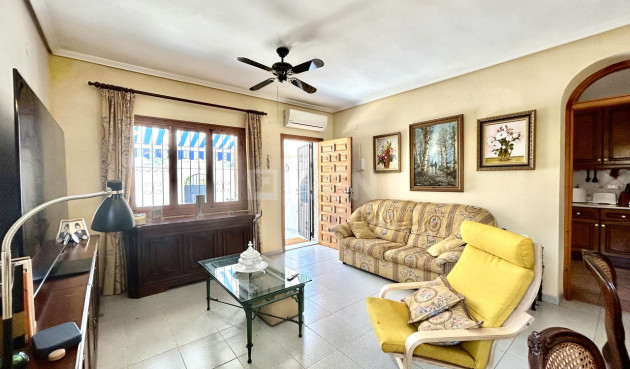 Resale - Villa - La Zenia - Costa Blanca