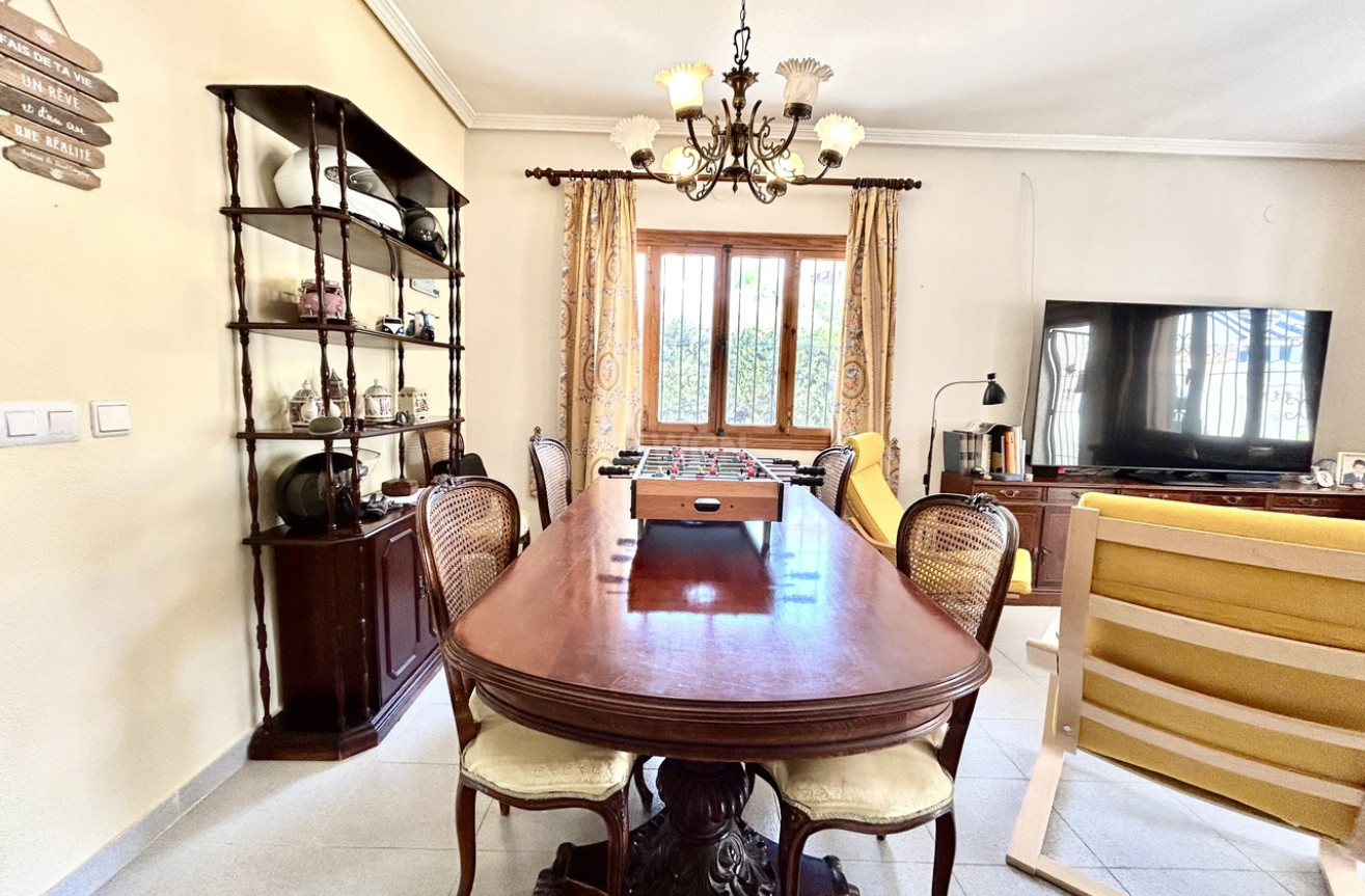Resale - Villa - La Zenia - Costa Blanca